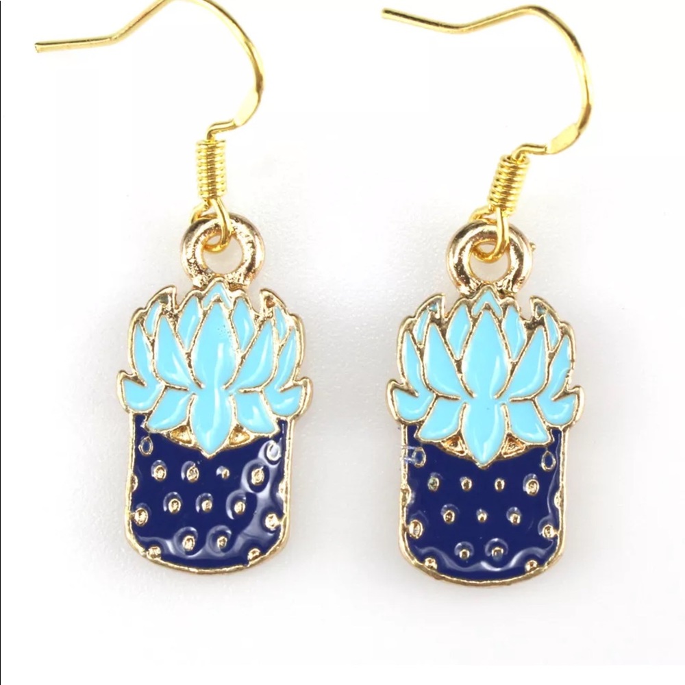 Blue flower earrings